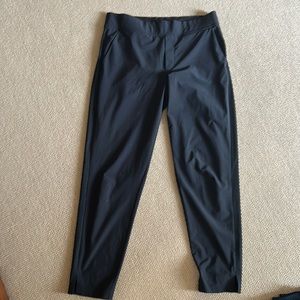 Athletic pants